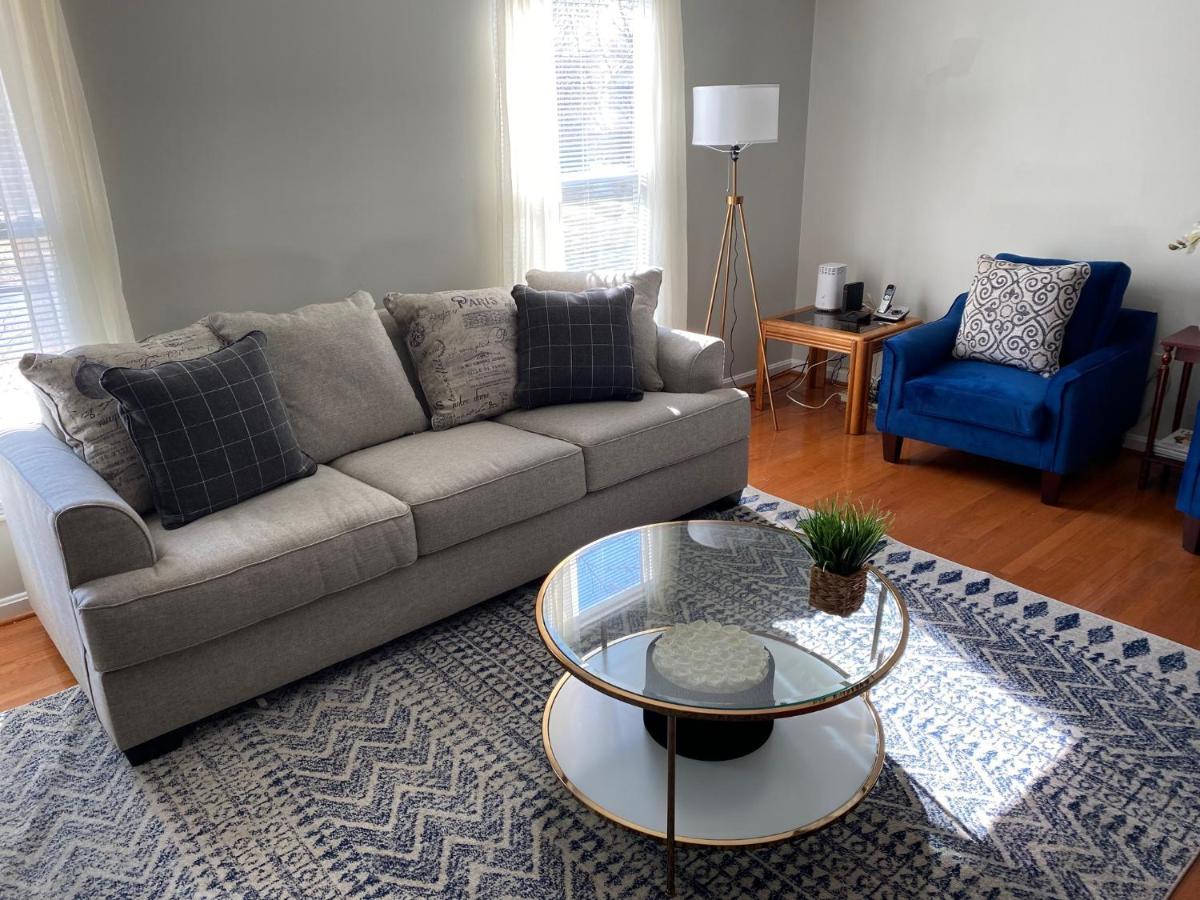 Upgraded, Beautiful 4 Bd Colonial In Hébergement de vacances *