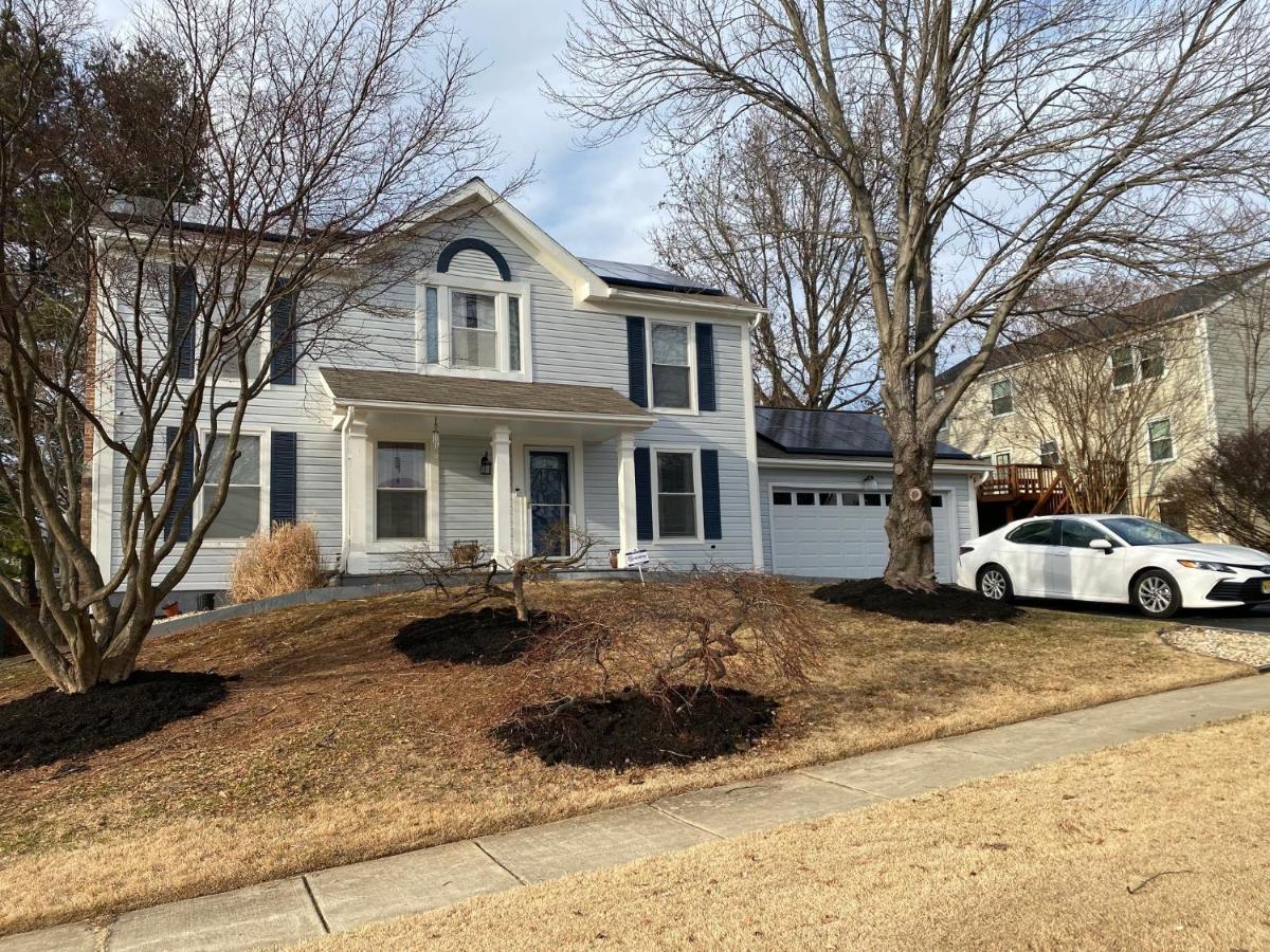 Upgraded, Beautiful 4 Bd Colonial In Silver Spring
