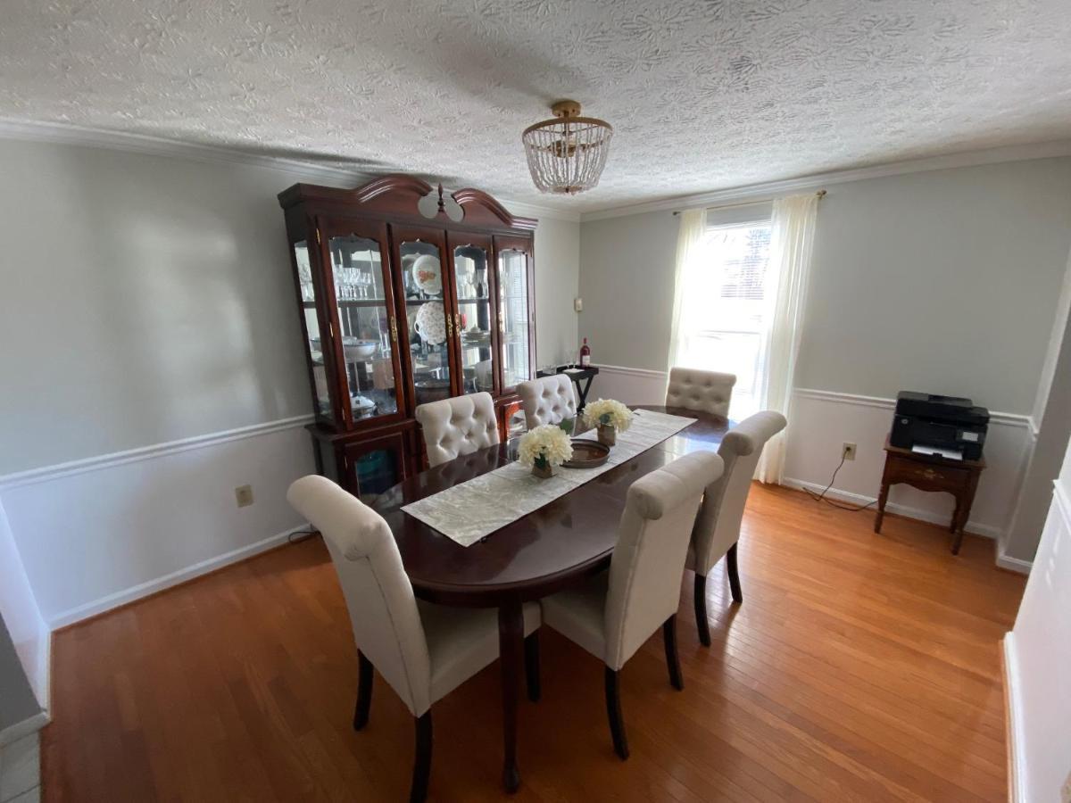 Hébergement de vacances Upgraded, Beautiful 4 Bd Colonial In Silver Spring